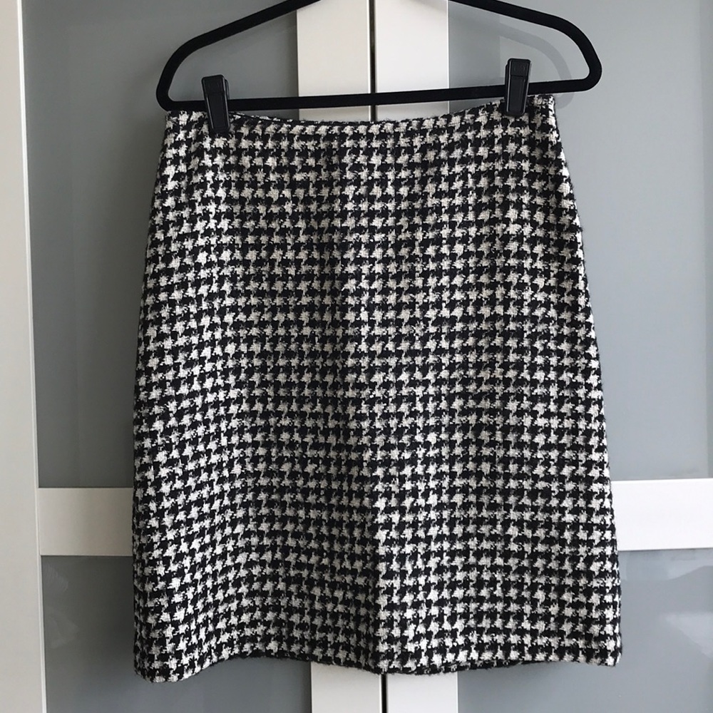 Max Mara Studio Houndstooth Skirt